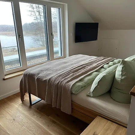 Freiraum, Seegrundstueck Am Wald * Krakow am See
